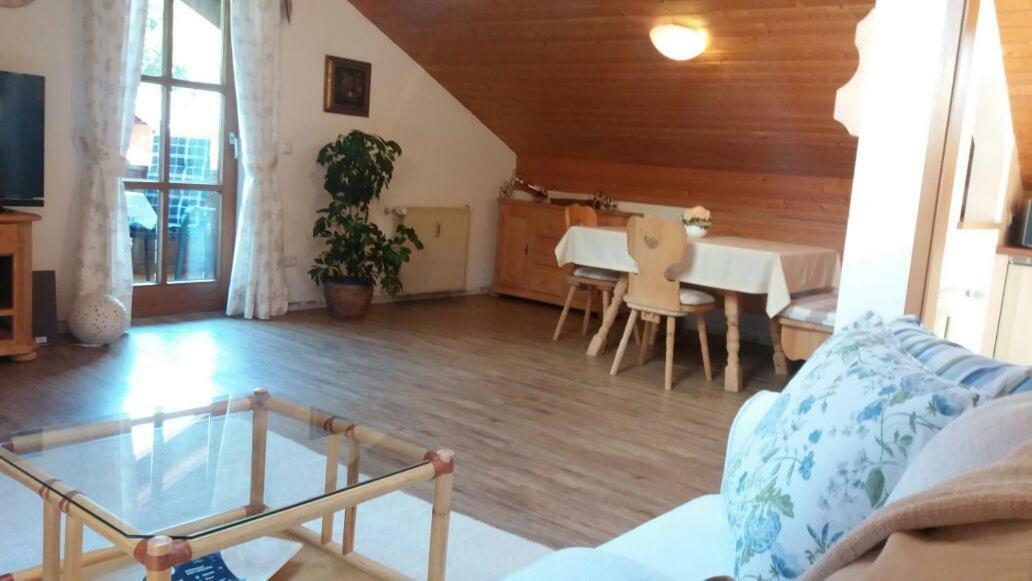 Ferienwohnung Franzi Гармиш-Партенкирхен Екстериор снимка