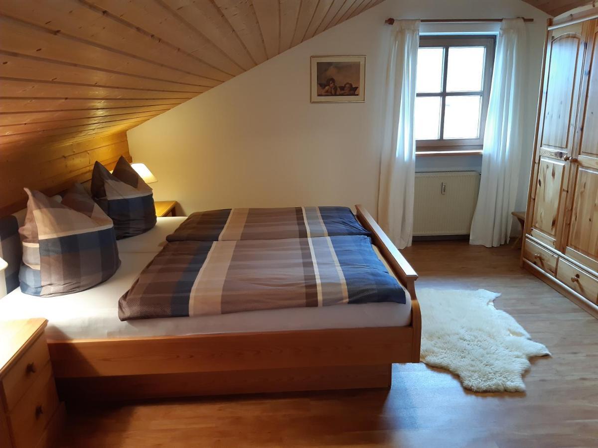 Ferienwohnung Franzi Гармиш-Партенкирхен Екстериор снимка