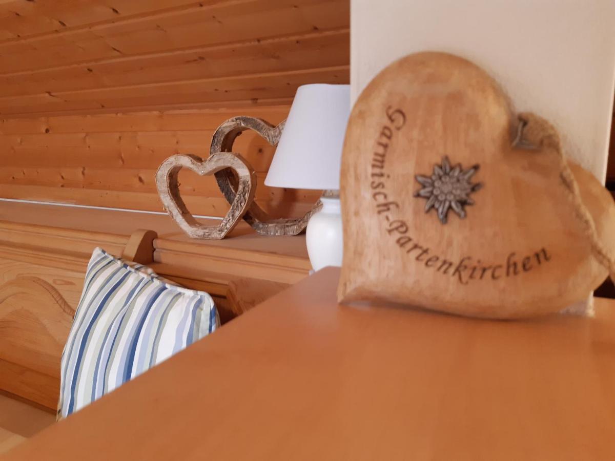 Ferienwohnung Franzi Гармиш-Партенкирхен Екстериор снимка